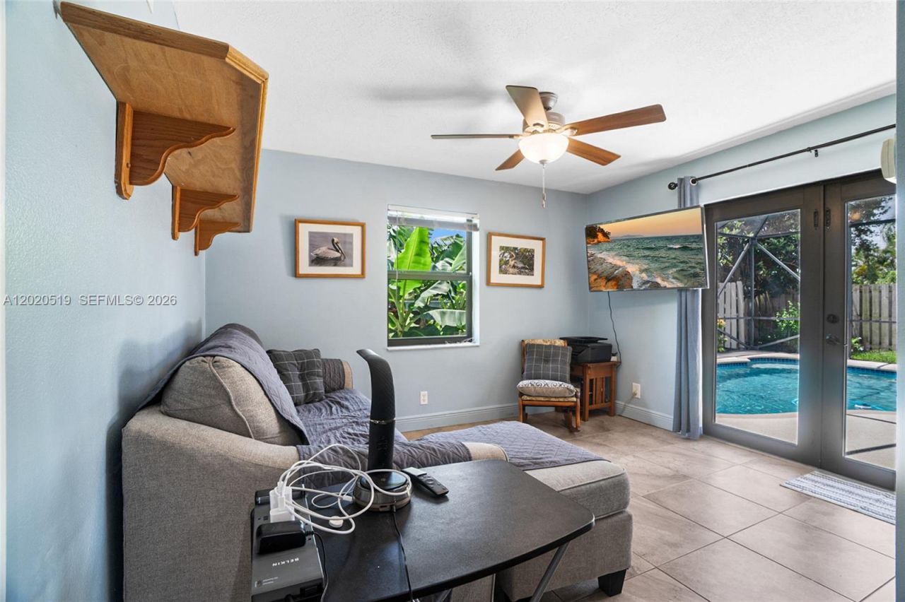 1070 Cedar Creek Way, Davie, FL 33325 Photo