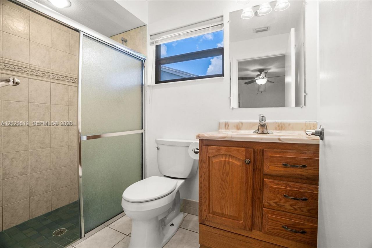 1070 Cedar Creek Way, Davie, FL 33325 Photo