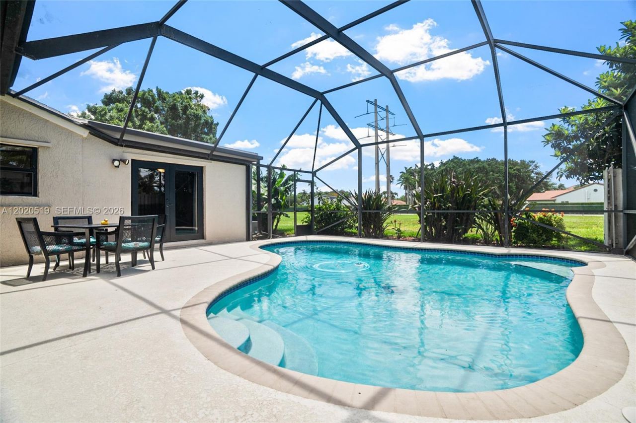 1070 Cedar Creek Way, Davie, FL 33325 Photo