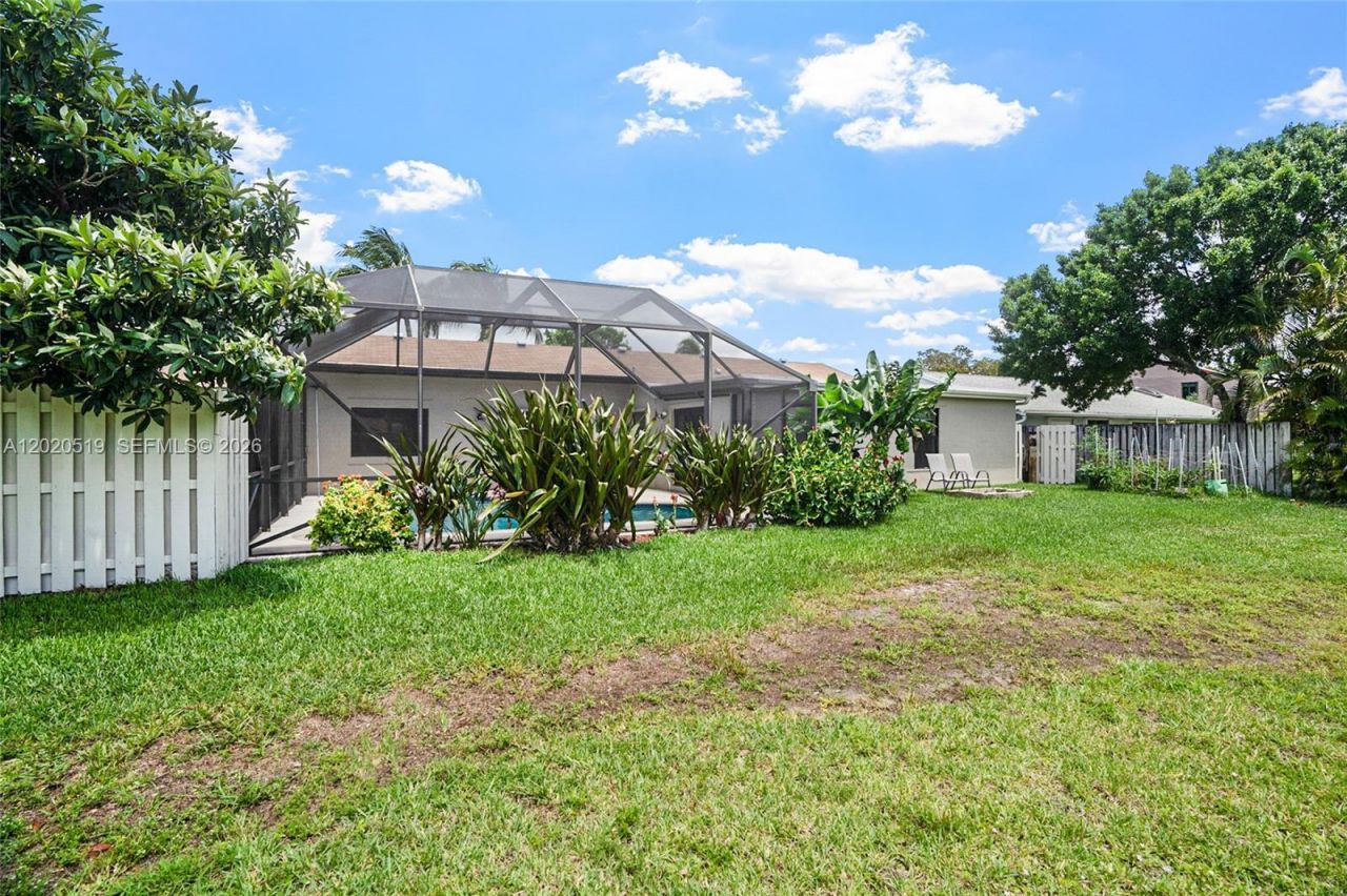 1070 Cedar Creek Way, Davie, FL 33325 Photo