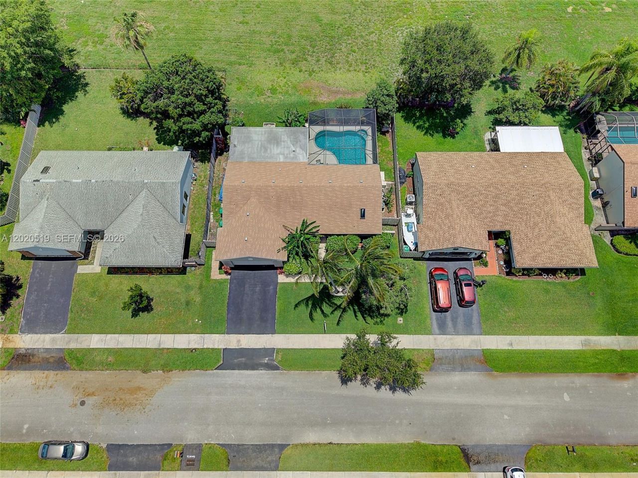 1070 Cedar Creek Way, Davie, FL 33325 Photo