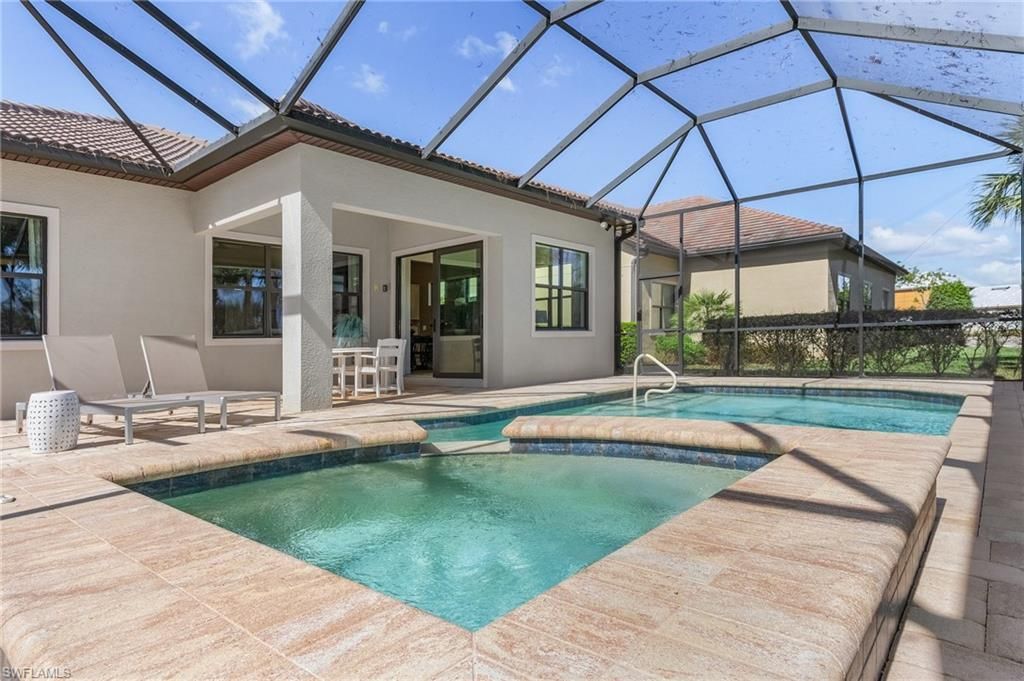 9248 Cormorant Dr, Naples, FL 34120 Photo