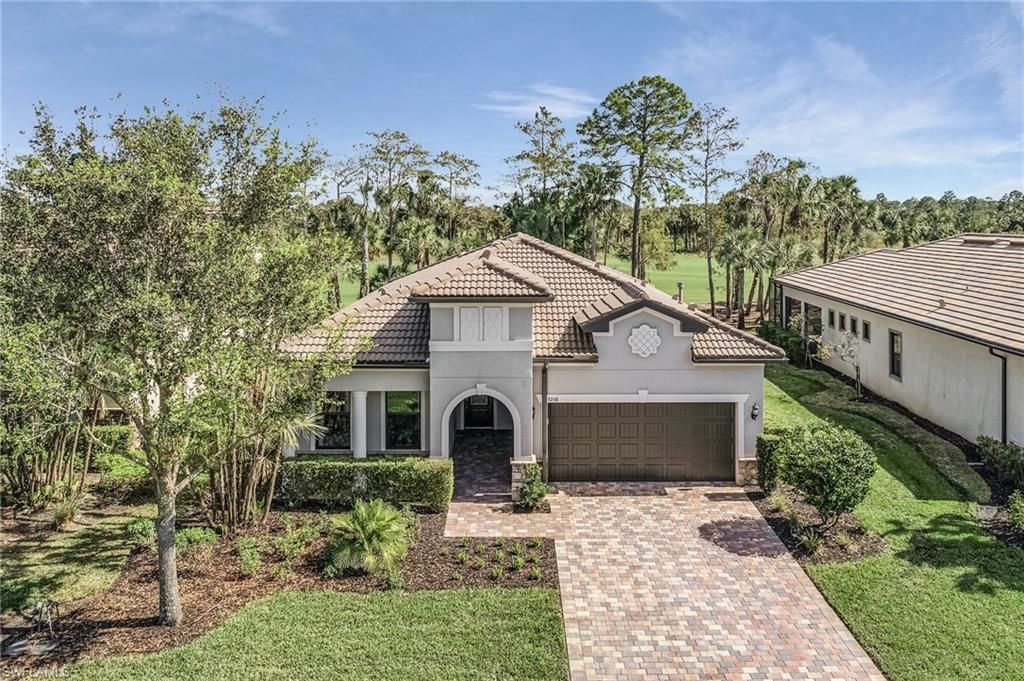 9248 Cormorant Dr, Naples, FL 34120 Photo