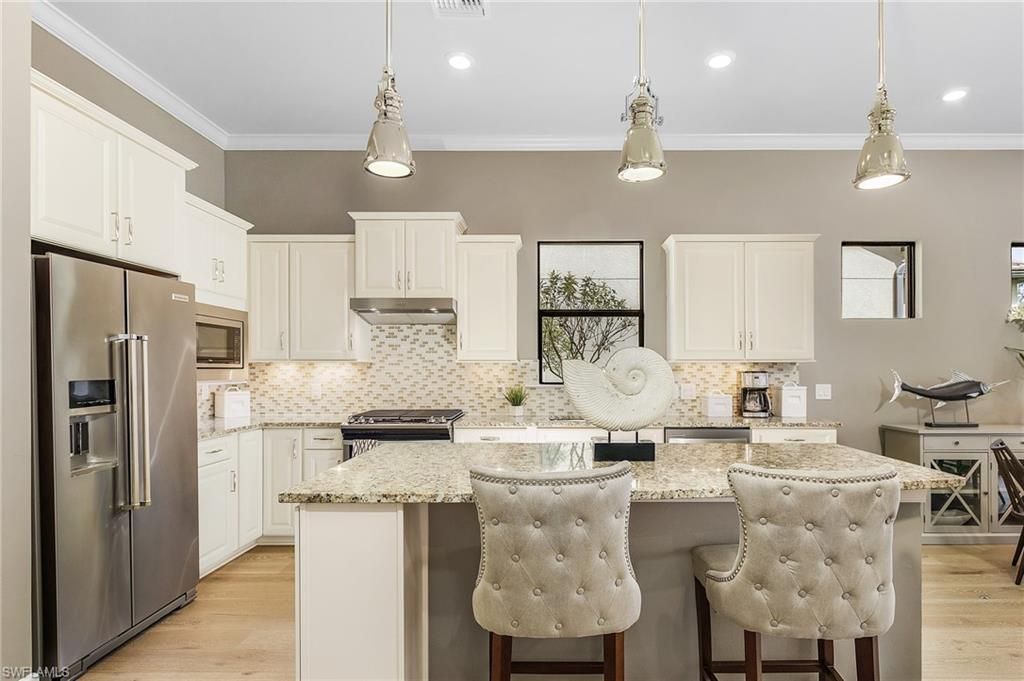 9248 Cormorant Dr, Naples, FL 34120 Photo