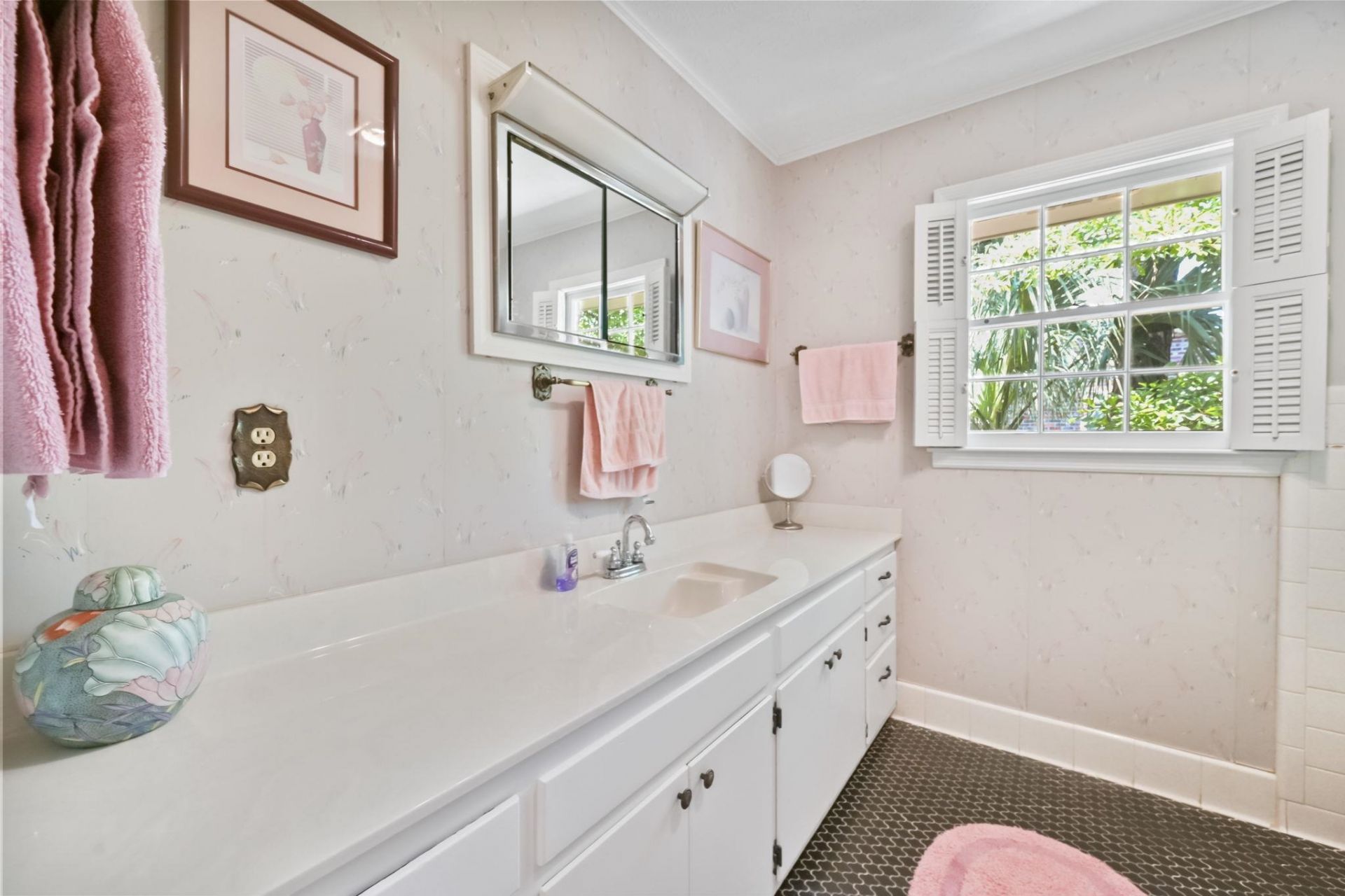 602 Calhoun Rd. Photo 20