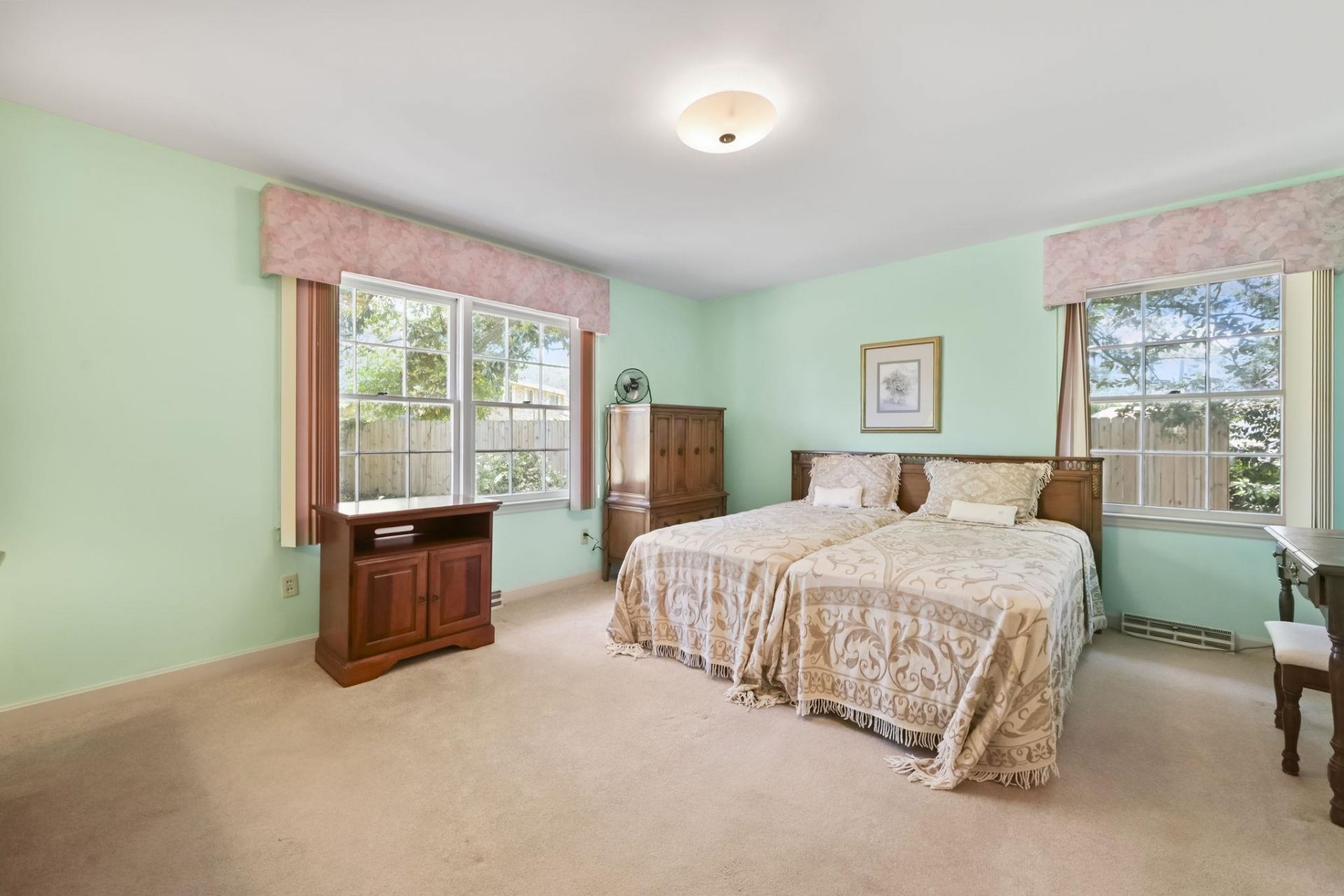 602 Calhoun Rd. Photo 25
