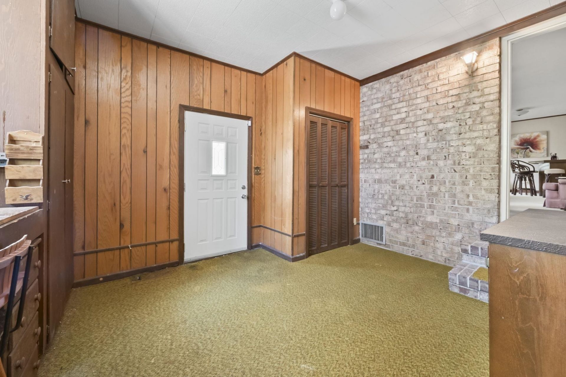 602 Calhoun Rd. Photo 32