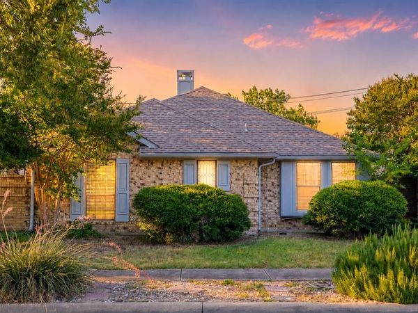 621 Woodway Lane, Richardson, TX 75081
