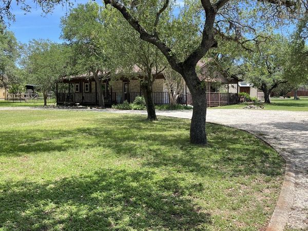 650 Wild Turkey Run, New Braunfels, TX 78132