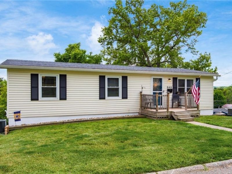 948 N Moorewood Drive, Zanesville, OH 43701 Photo 1