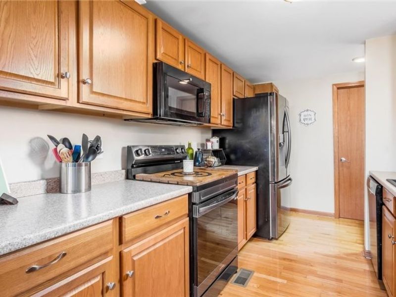 948 N Moorewood Drive, Zanesville, OH 43701 Photo 11