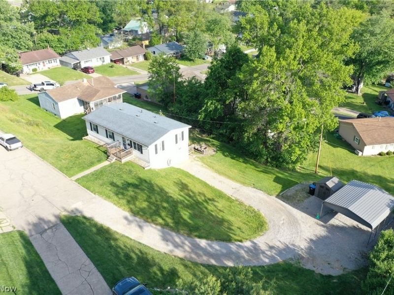 948 N Moorewood Drive, Zanesville, OH 43701 Photo 30