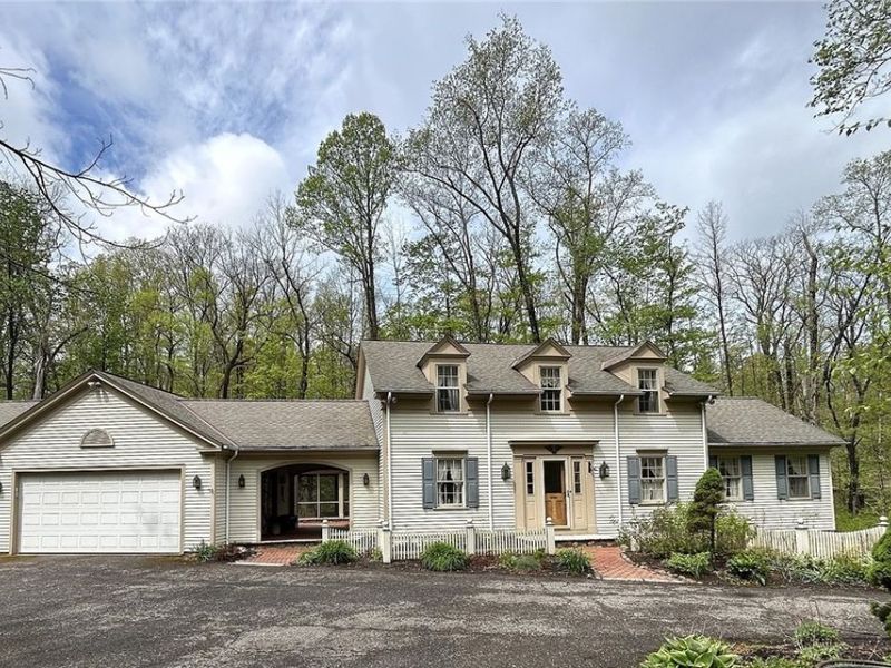 9201 Wilson Mills Road, Chesterland, OH 44026 Photo 1