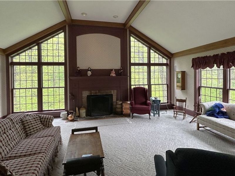 9201 Wilson Mills Road, Chesterland, OH 44026 Photo 4