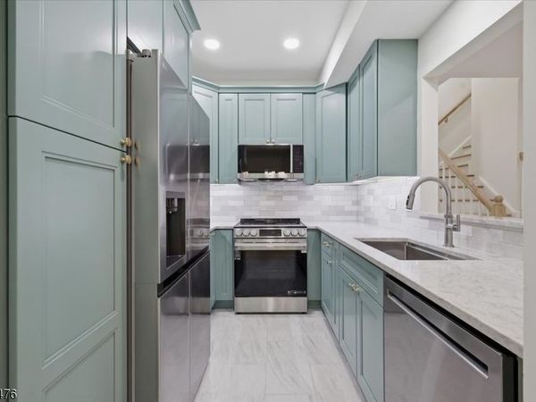 13 Encampment Drive, Bedminster, NJ 07921