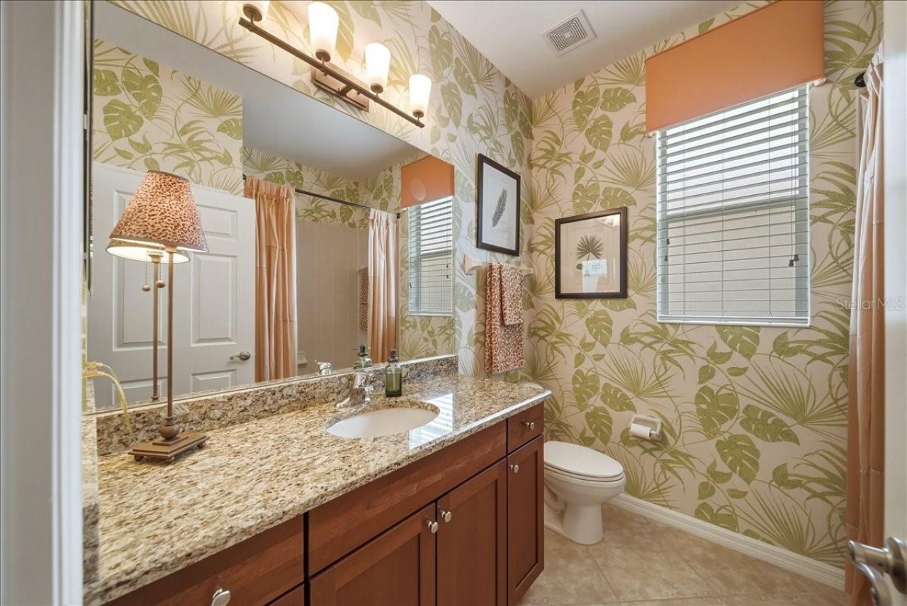 4109 66th Terrace E, Sarasota, FL 34243 Photo