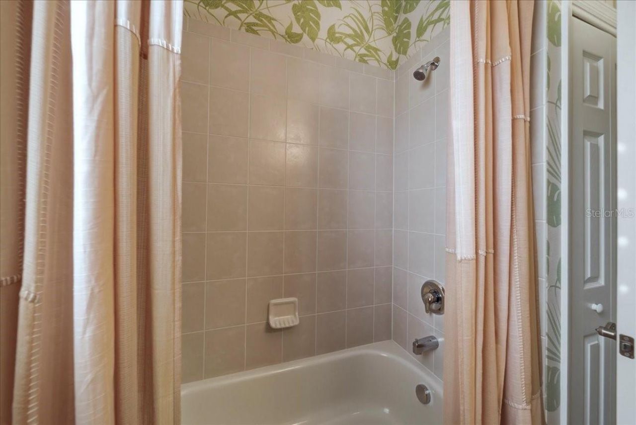 4109 66th Terrace E, Sarasota, FL 34243 Photo