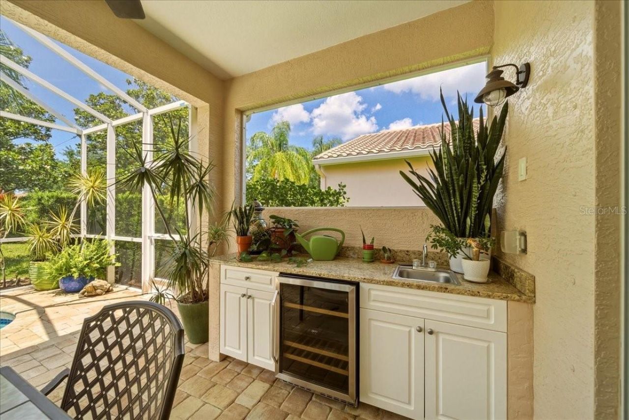 4109 66th Terrace E, Sarasota, FL 34243 Photo