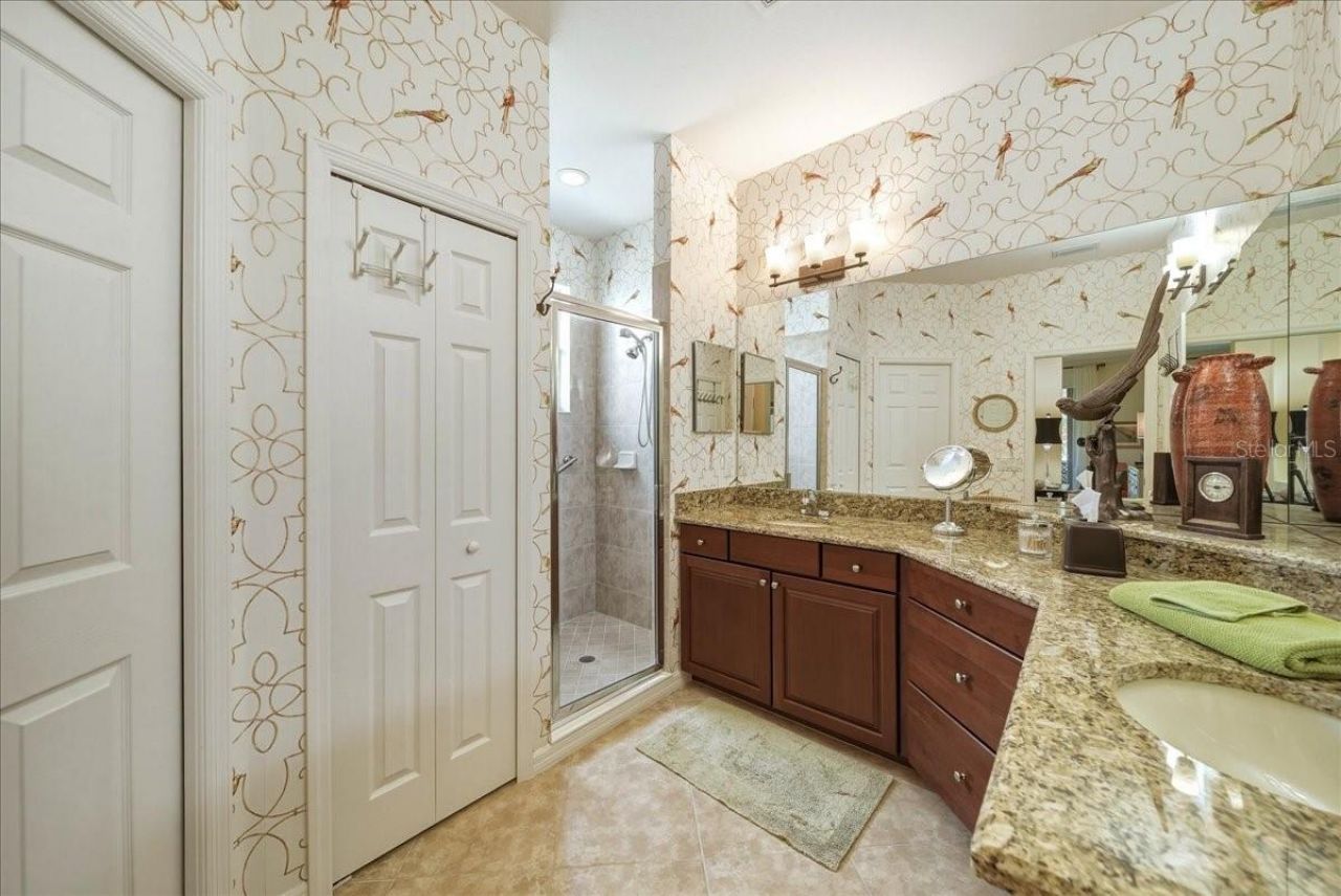 4109 66th Terrace E, Sarasota, FL 34243 Photo