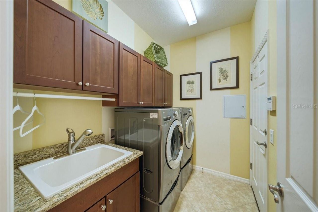 4109 66th Terrace E, Sarasota, FL 34243 Photo