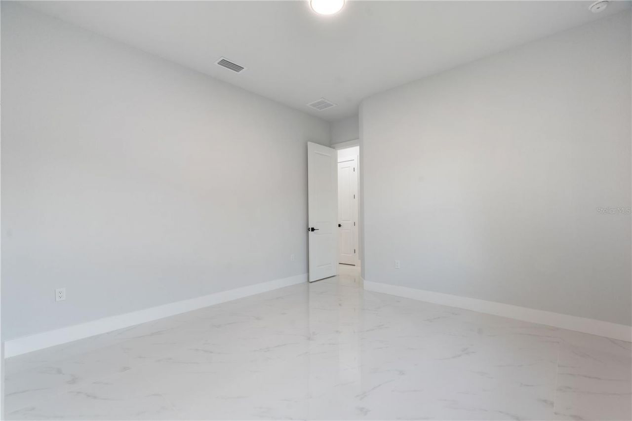 9201 Nightingale Road , Weeki Wachee, FL 34613 Photo