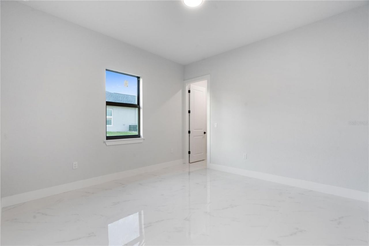 9201 Nightingale Road , Weeki Wachee, FL 34613 Photo