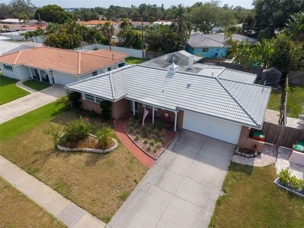 5676 WILLIAMS BOULEVARD , SEMINOLE, FL 33772
