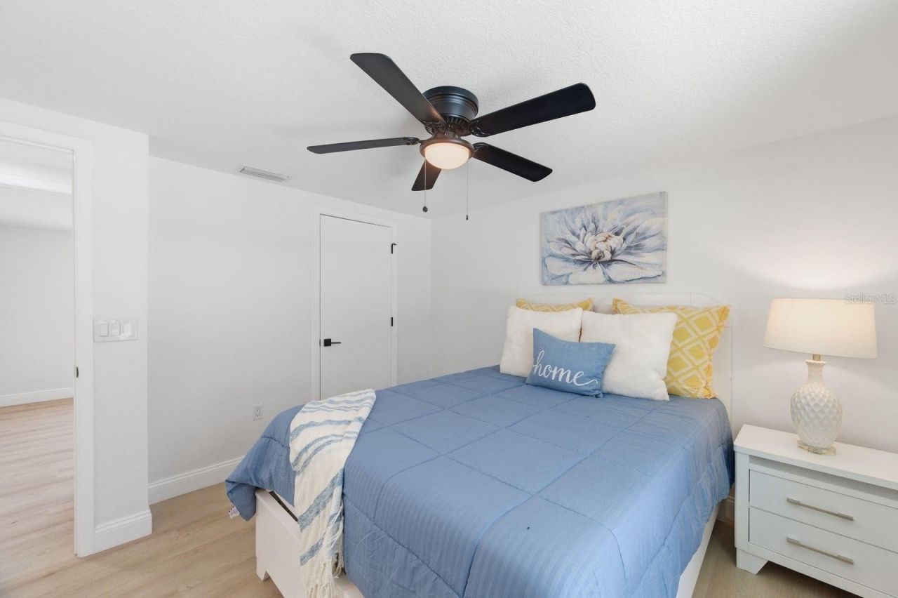 4760 Seville Drive, Sarasota, FL 34235 Photo