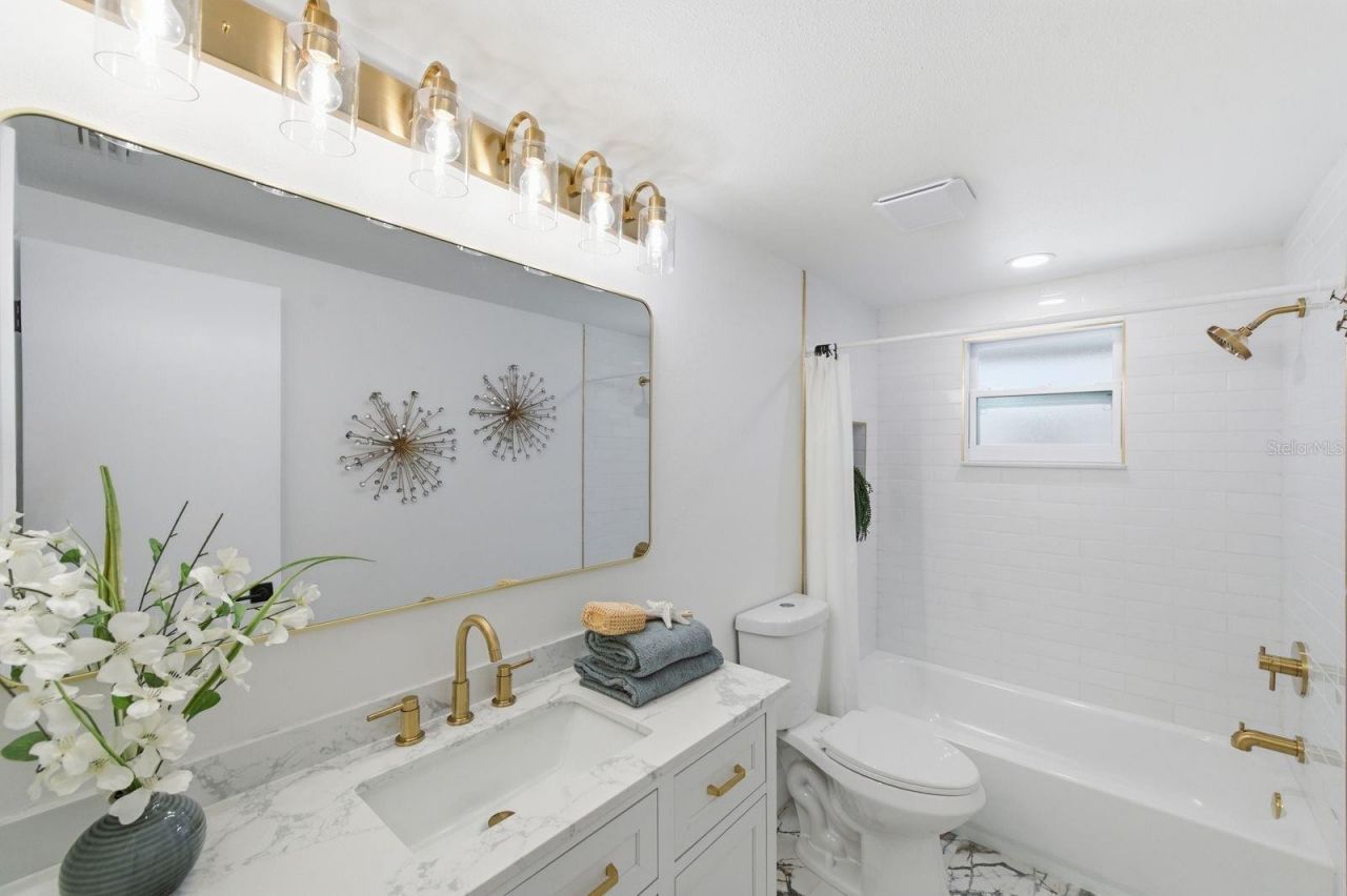 4760 Seville Drive, Sarasota, FL 34235 Photo