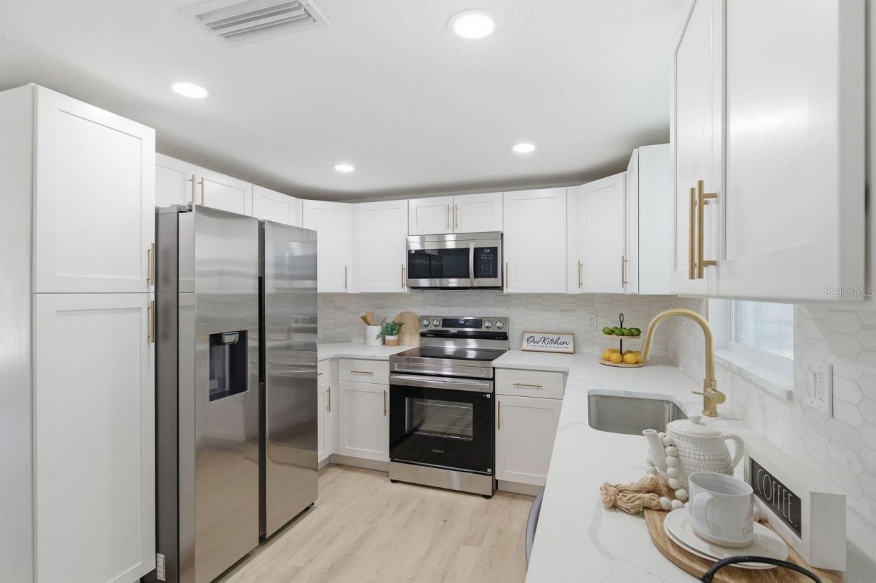 4760 Seville Drive, Sarasota, FL 34235 Photo