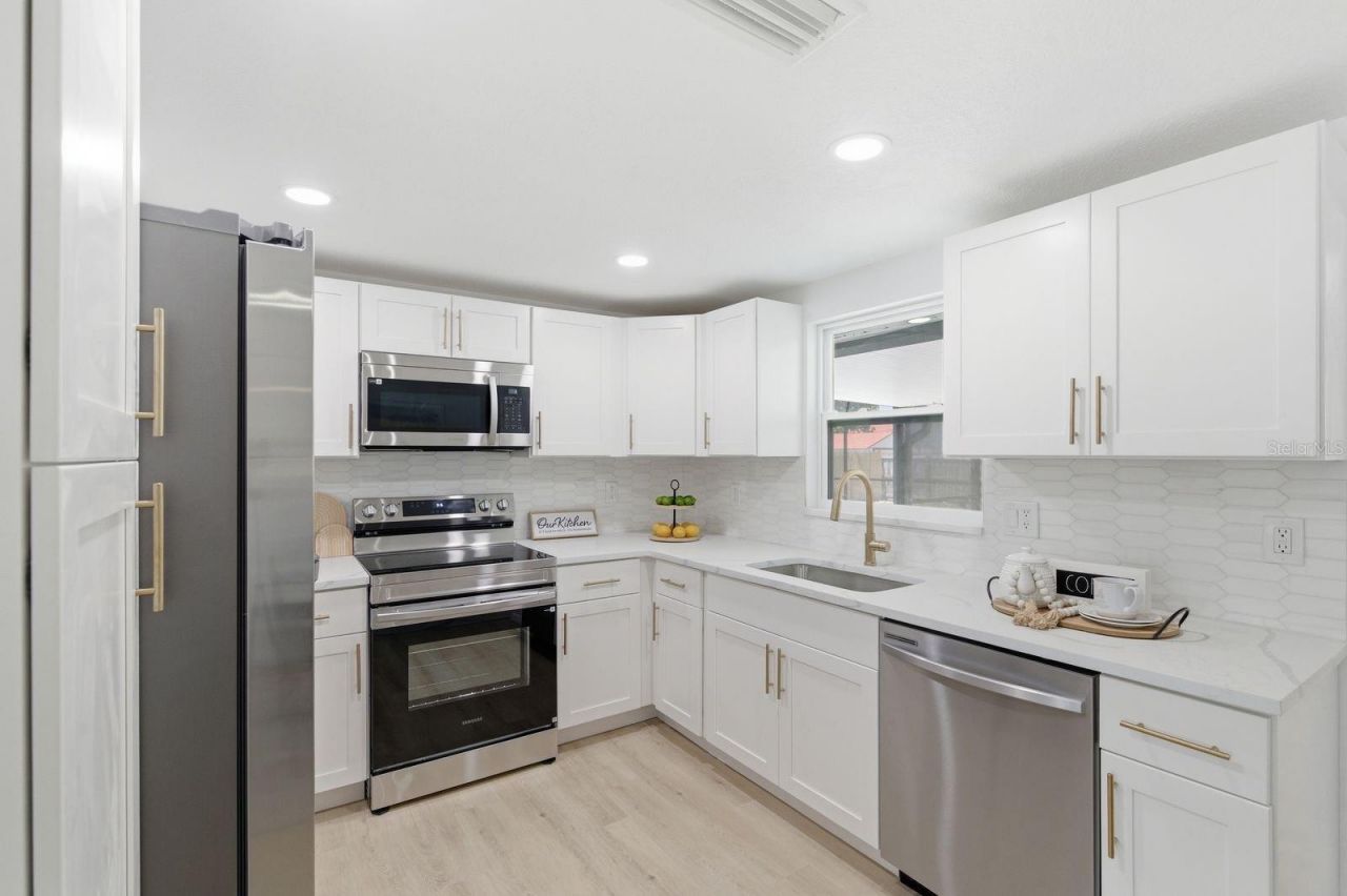 4760 Seville Drive, Sarasota, FL 34235 Photo