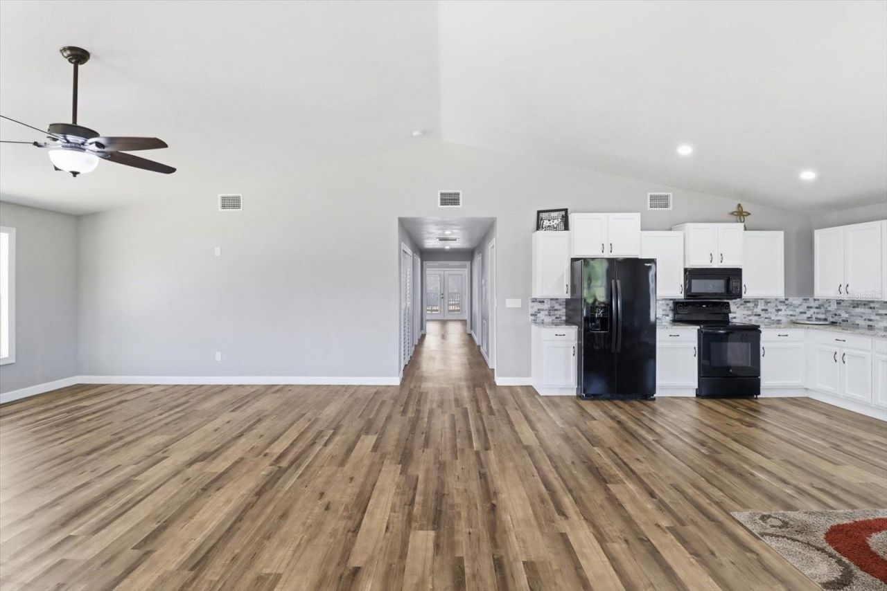 9560 N Parkwood Avenue, Dunnellon, FL 34433 Photo