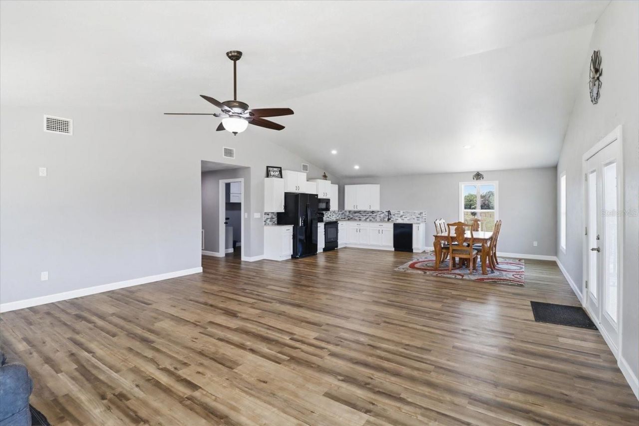 9560 N Parkwood Avenue, Dunnellon, FL 34433 Photo