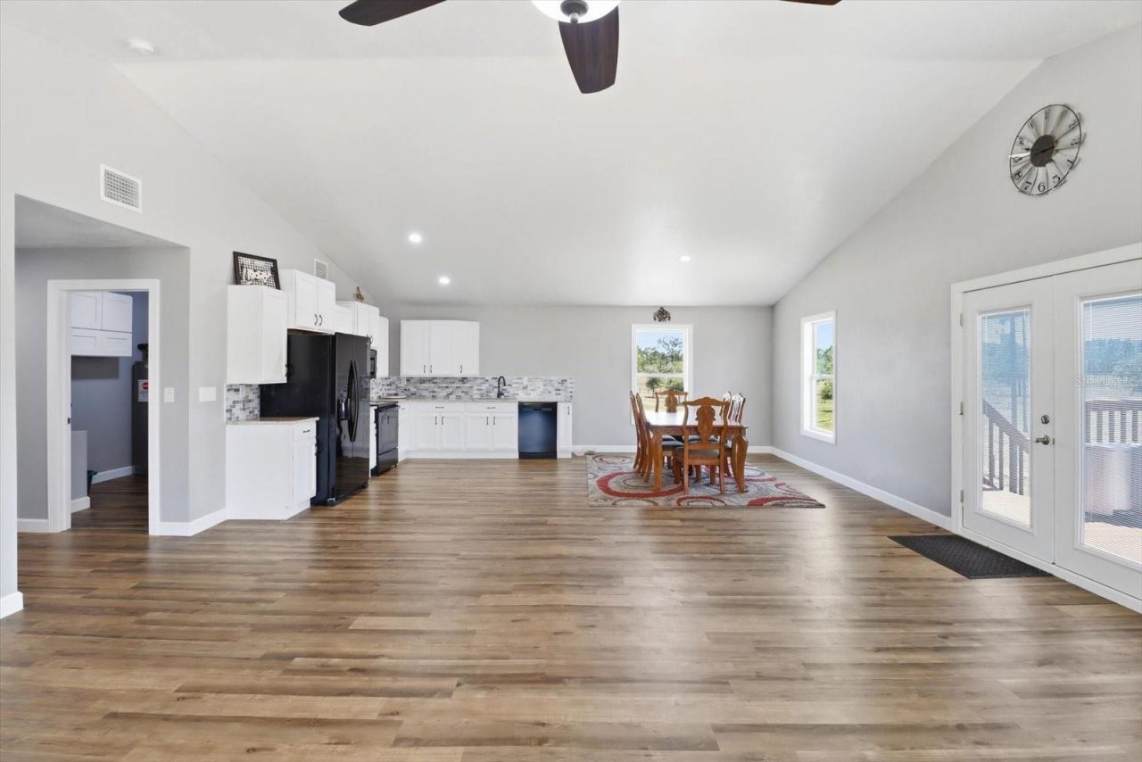 9560 N Parkwood Avenue, Dunnellon, FL 34433 Photo