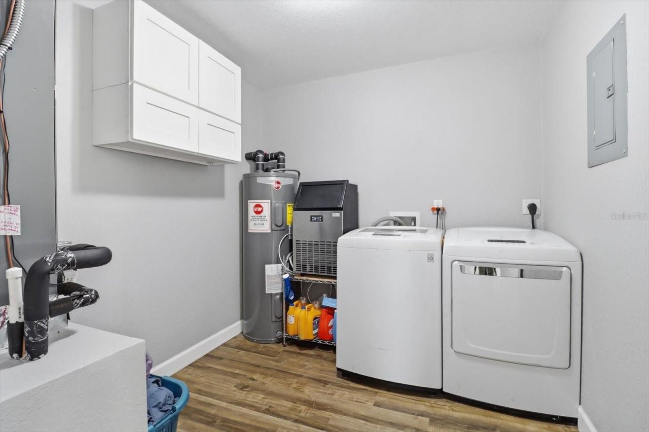 9560 N Parkwood Avenue, Dunnellon, FL 34433 Photo