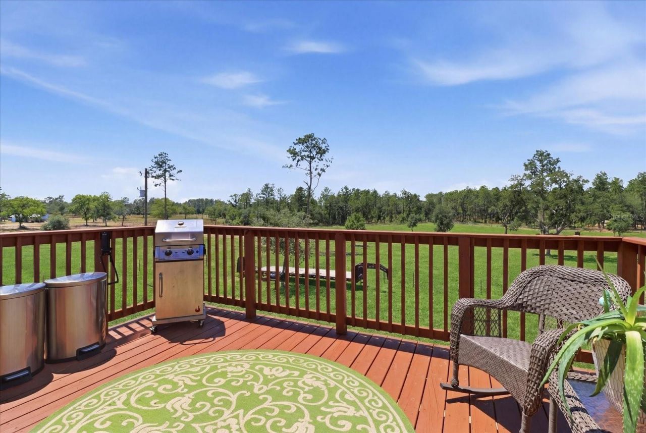 9560 N Parkwood Avenue, Dunnellon, FL 34433 Photo