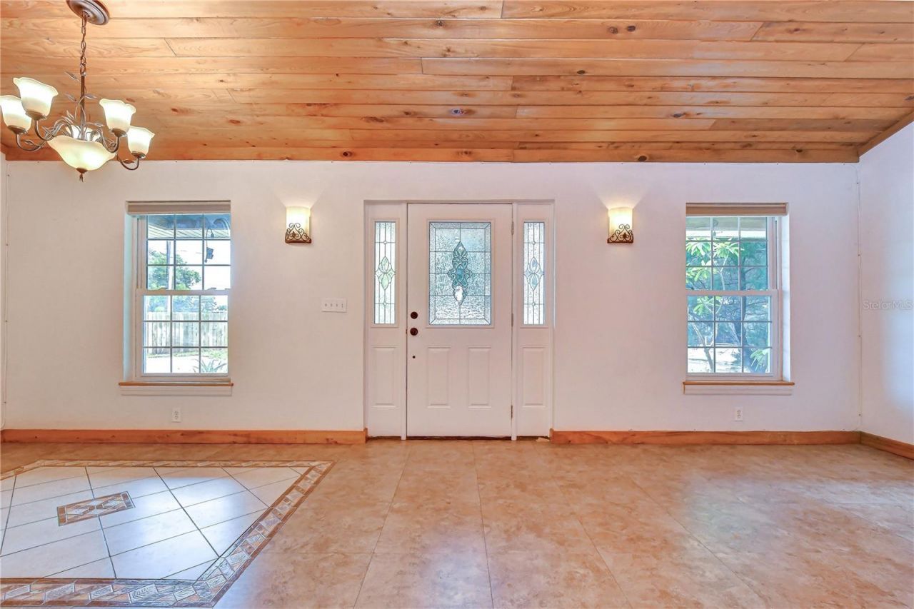 3437 59th Street N, Saint Petersburg, FL 33710 Photo