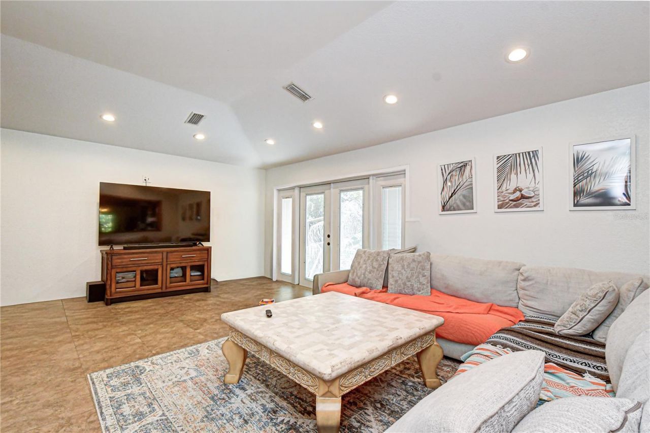 3437 59th Street N, Saint Petersburg, FL 33710 Photo