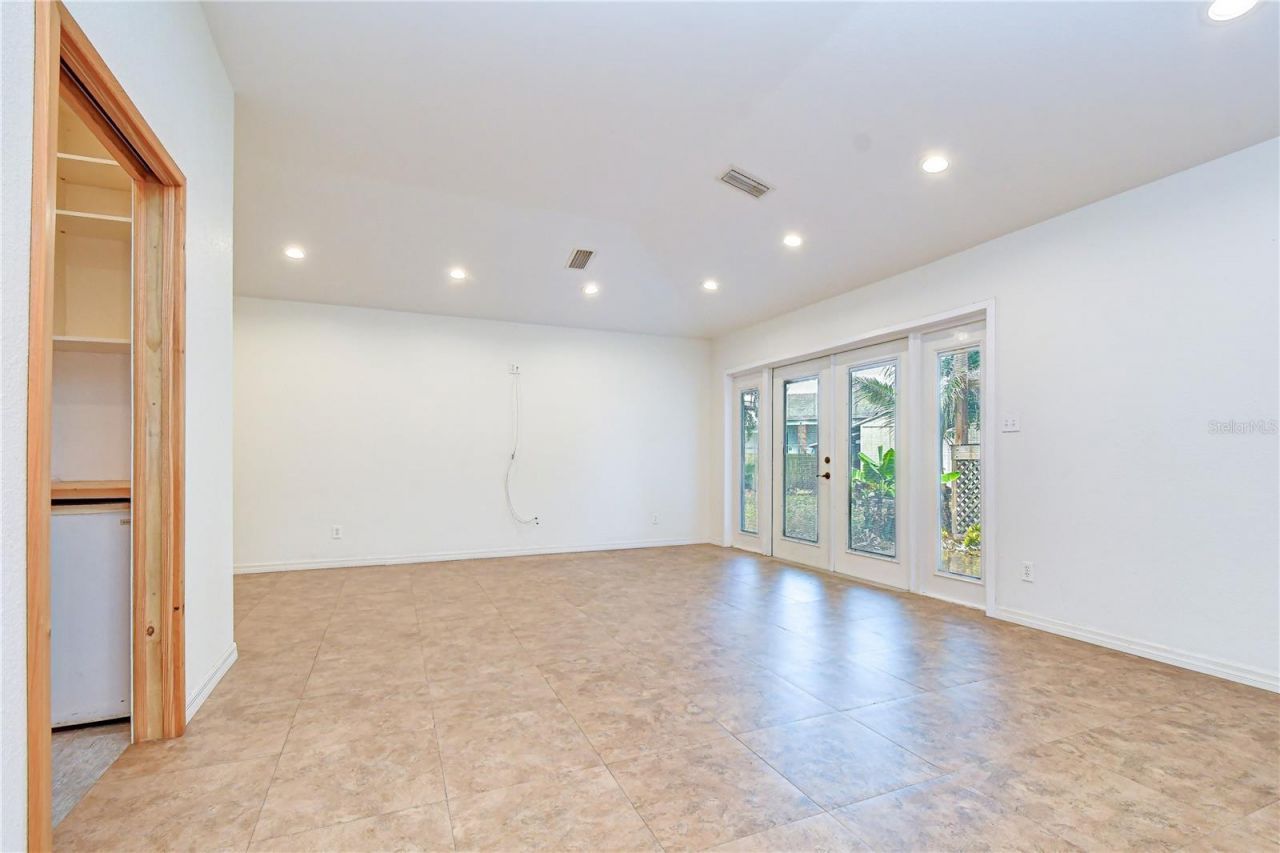 3437 59th Street N, Saint Petersburg, FL 33710 Photo