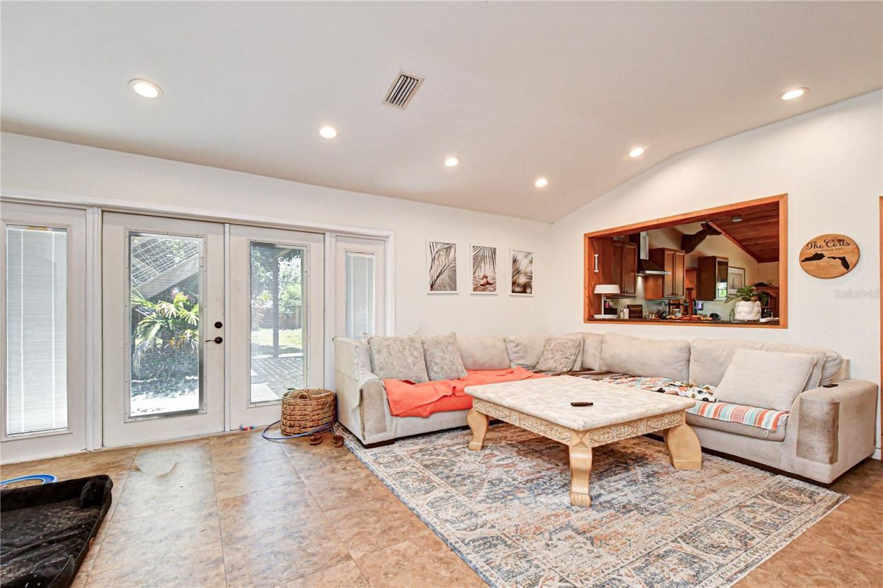 3437 59th Street N, Saint Petersburg, FL 33710 Photo