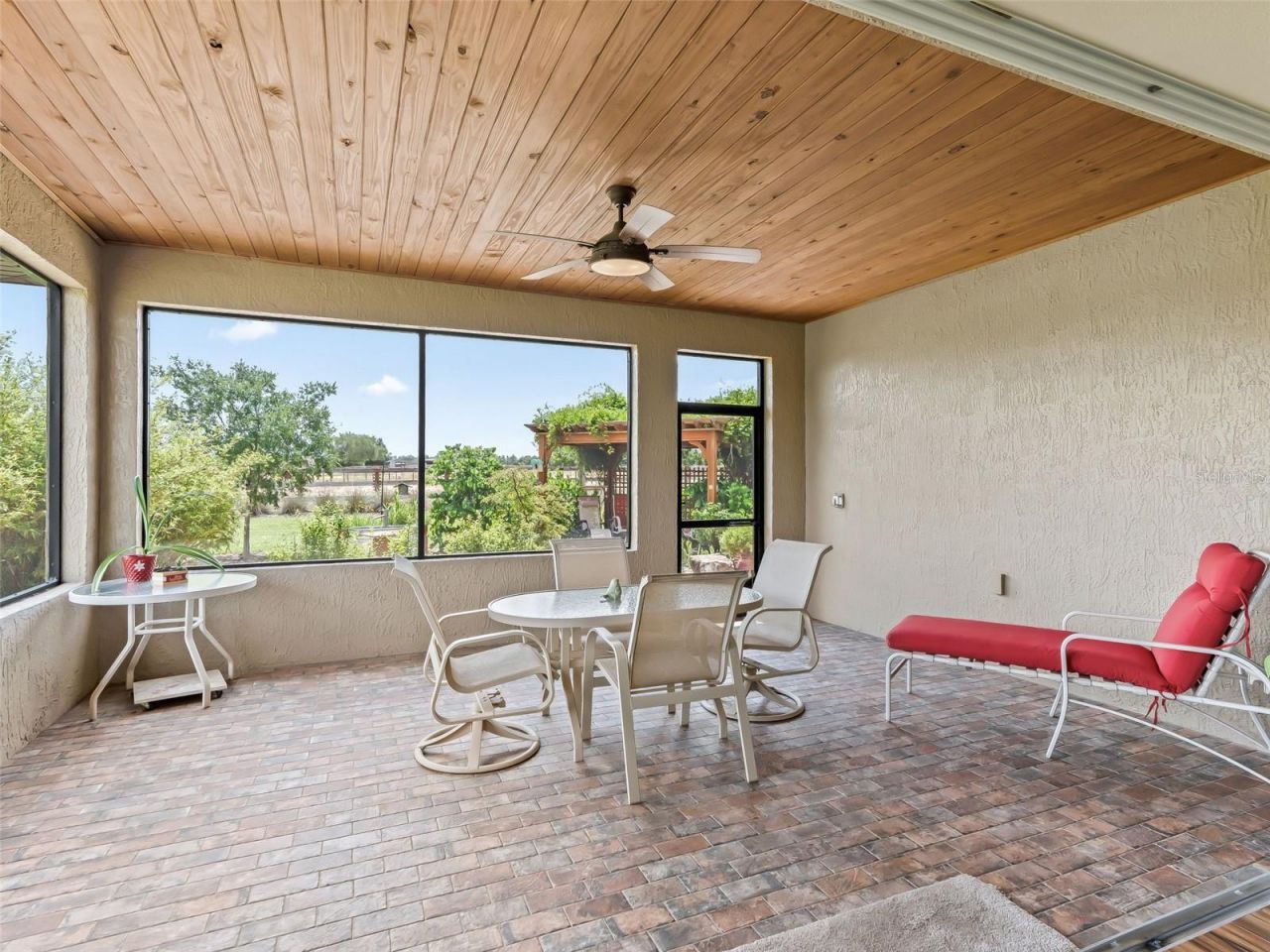10725 SE 160th Court Road , Ocklawaha, FL 32179 Photo