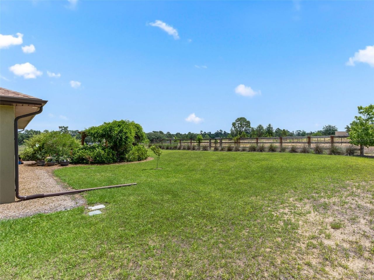 10725 SE 160th Court Road , Ocklawaha, FL 32179 Photo