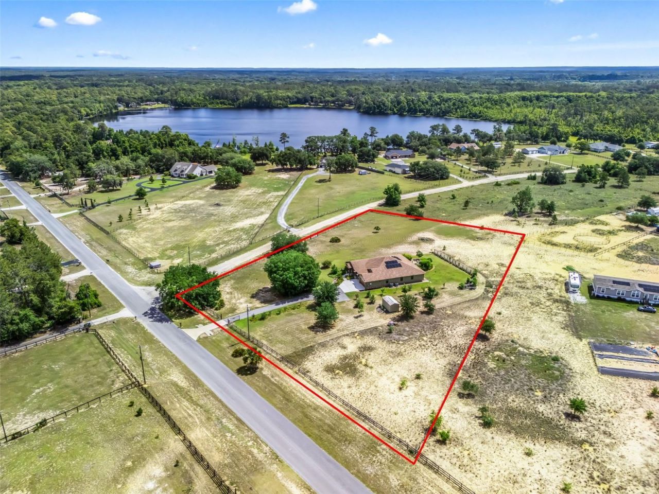 10725 SE 160th Court Road , Ocklawaha, FL 32179 Photo