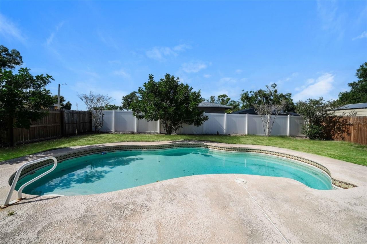 8229 Malvern Circle, Tampa, FL 33634 Photo