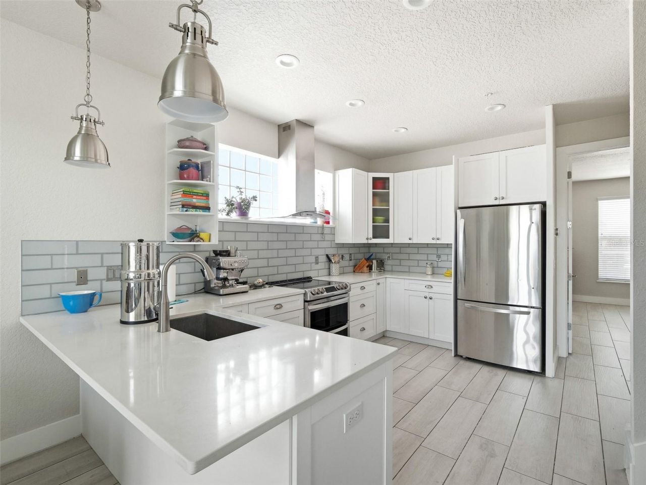 140 Julia Street, New Smyrna Beach, FL 32168 Photo