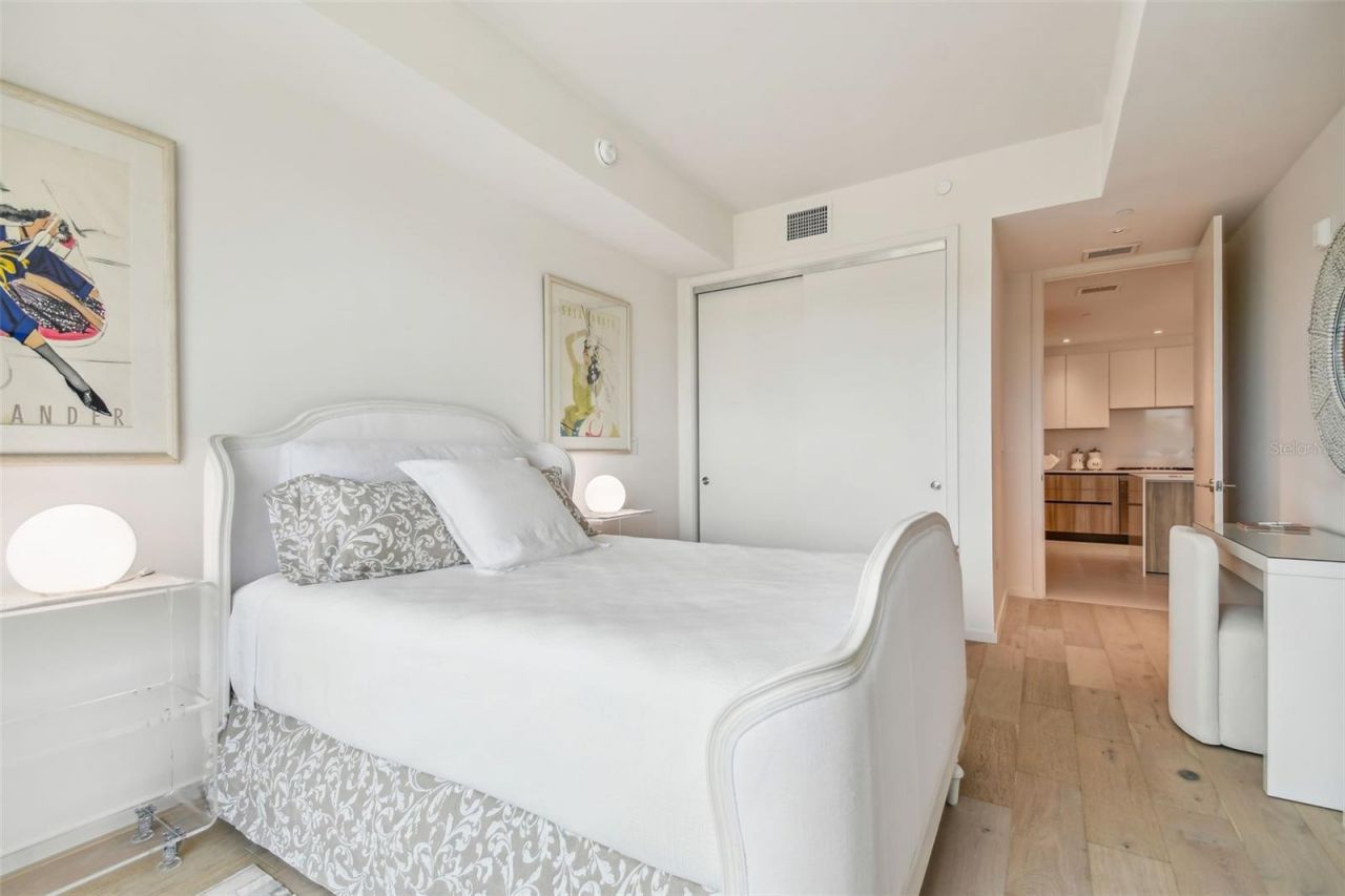 1020 Sunset Point Road, Unit 111, Clearwater, FL 33755 Photo