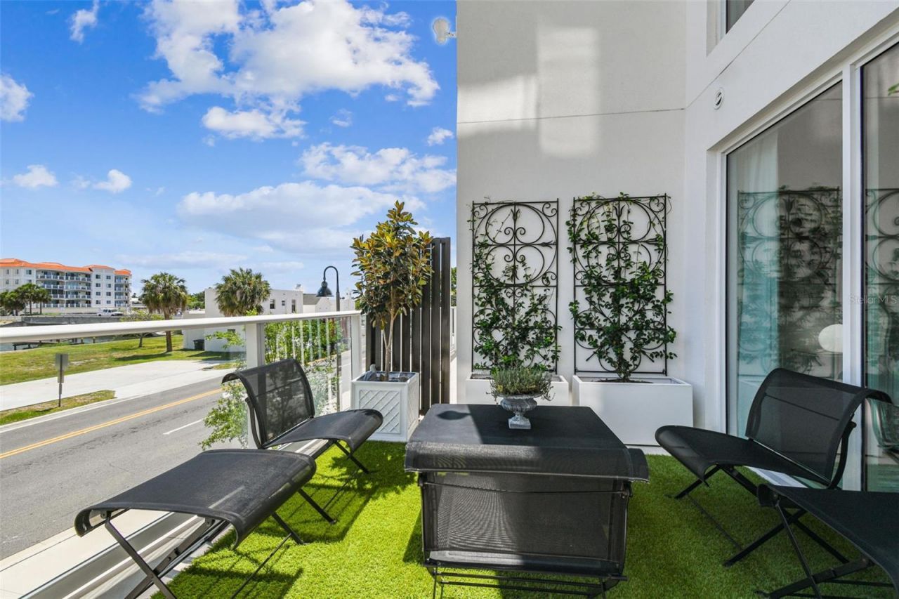 1020 Sunset Point Road, Unit 111, Clearwater, FL 33755 Photo