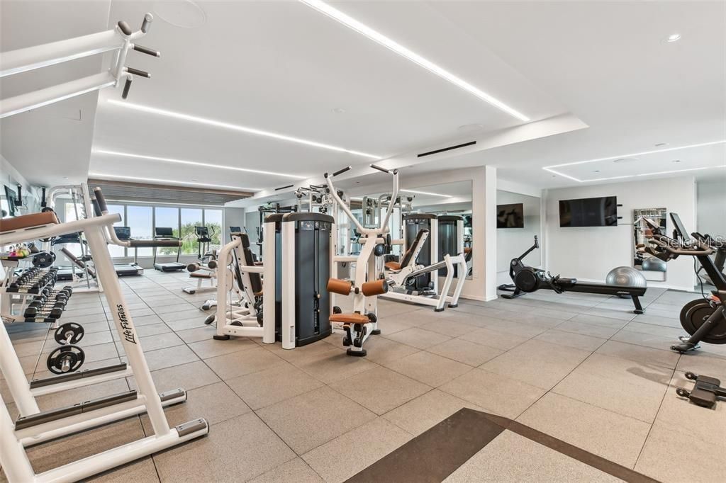 1020 Sunset Point Road, Unit 111, Clearwater, FL 33755 Photo