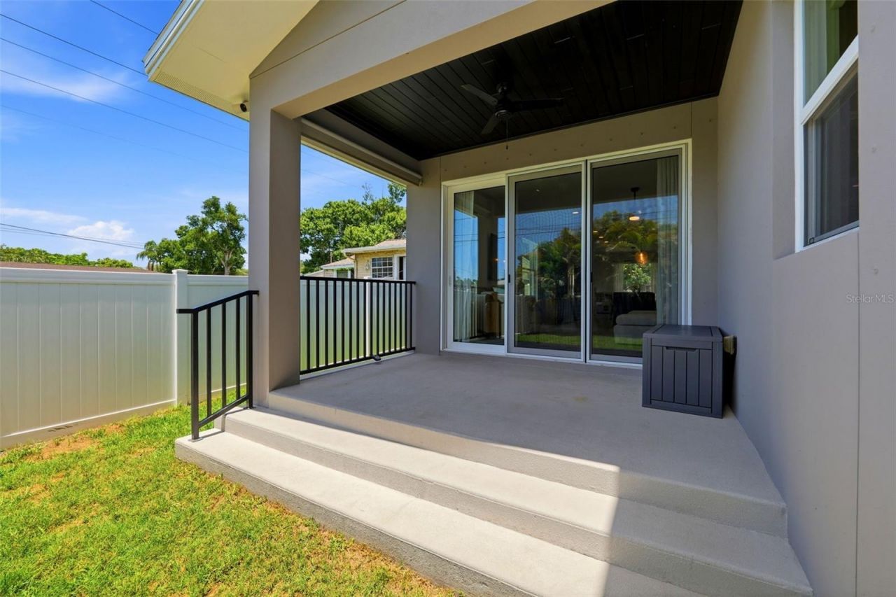 5160 Dartmouth Avenue N, Saint Petersburg, FL 33710 Photo