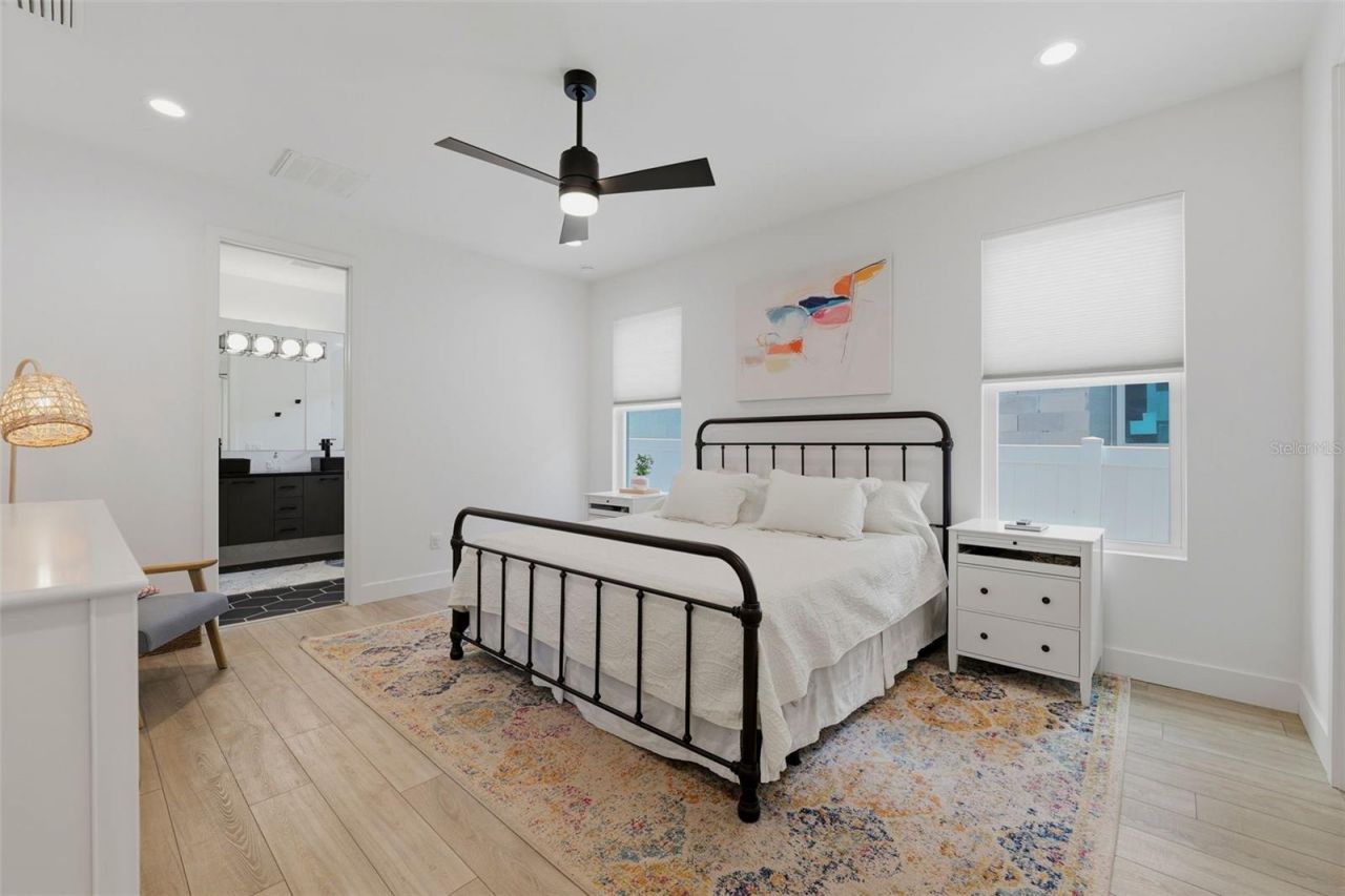 5160 Dartmouth Avenue N, Saint Petersburg, FL 33710 Photo